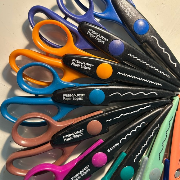 Multi-Color Decorative Edge Scissors Set - Picture 6 of 7
